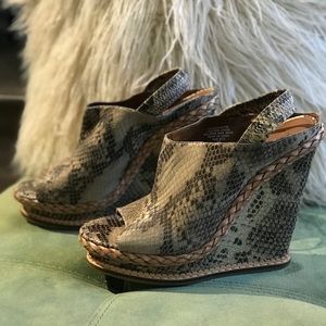 Boutique 9 Georgetta Snakeskin Wedge 9